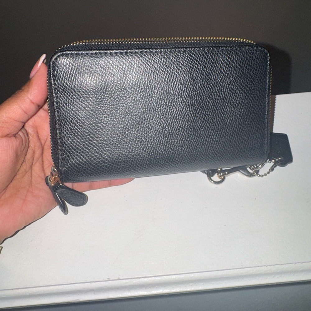 Coach Black Leather Wristlet Clutch with Gold Logo - Picture 3 of 9